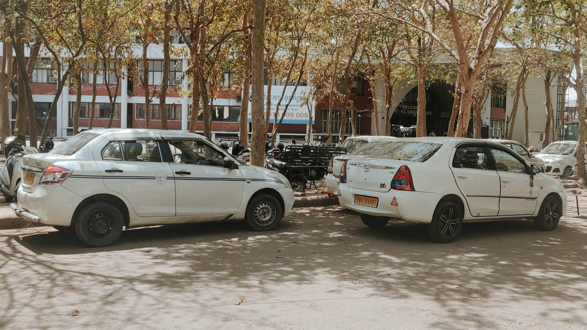 Book Reliable Taxi for Spiti Valley & Himachal Tours Comfortable & Reliable Taxi Service for Your Journey